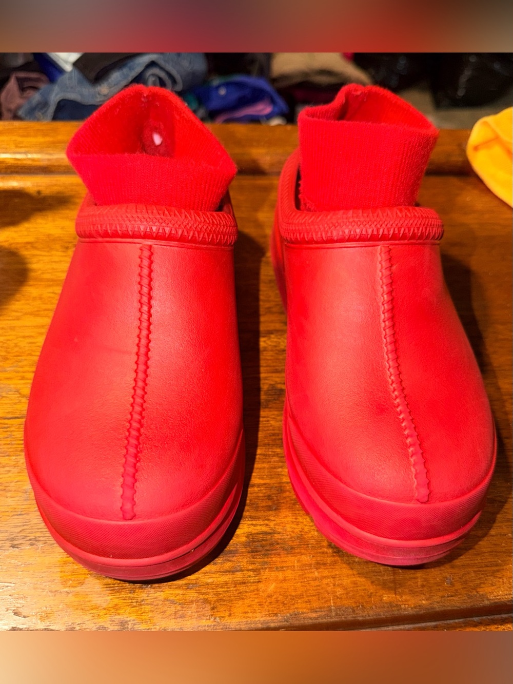 UGG Women's Tasman X Clogs in "Samba Red," Size 9 Waterproof